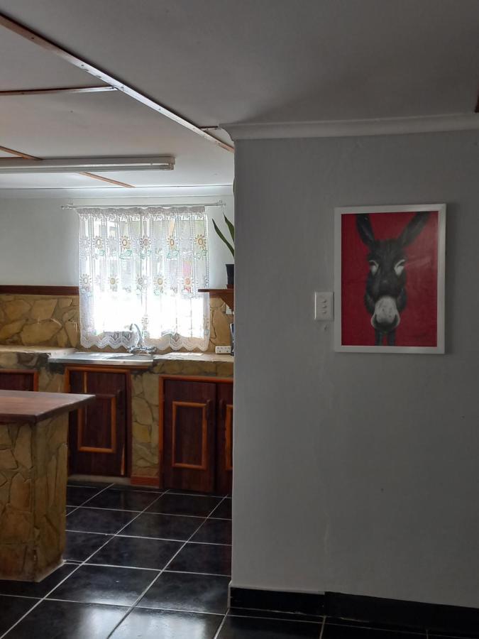 Urban Farm Haus Guesthouse Rundu Exteriér fotografie