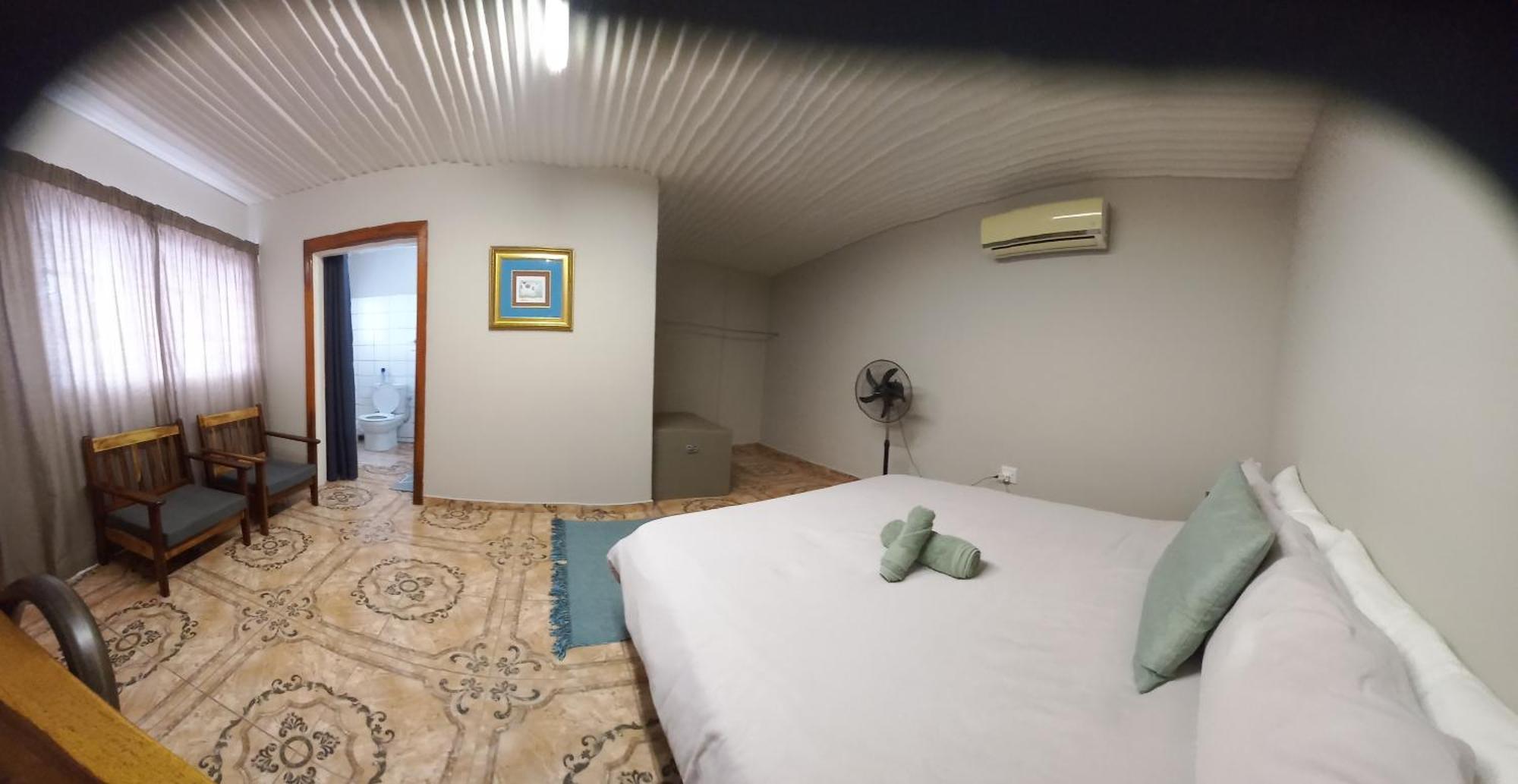 Urban Farm Haus Guesthouse Rundu Pokoj fotografie