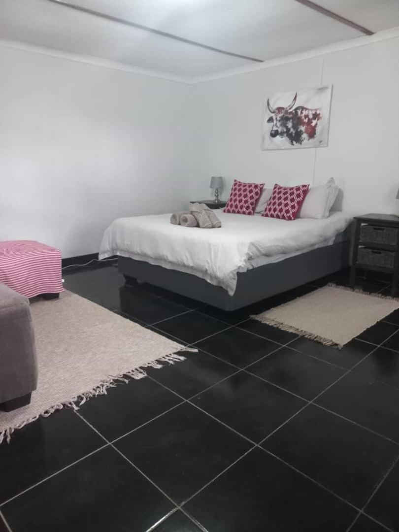 Urban Farm Haus Guesthouse Rundu Exteriér fotografie
